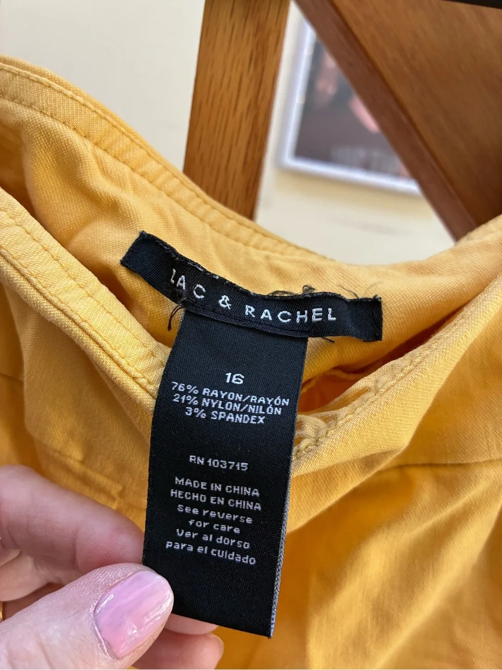 Vibrant Yellow Women's Capris. Zac & Rachel size 16 - Picture 4 of 5